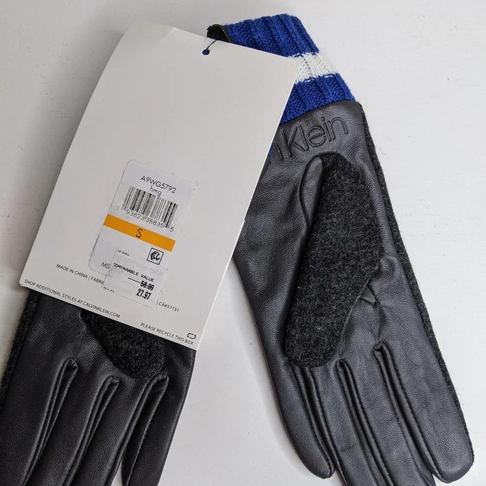 Calvin Klein gloves NWT size small (m)